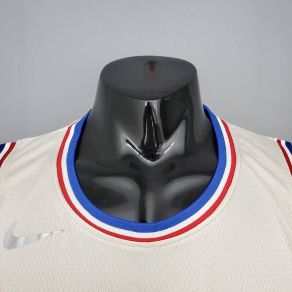 Camiseta Philadelphia 76ers Bonus Edition Beige - Imagen 4
