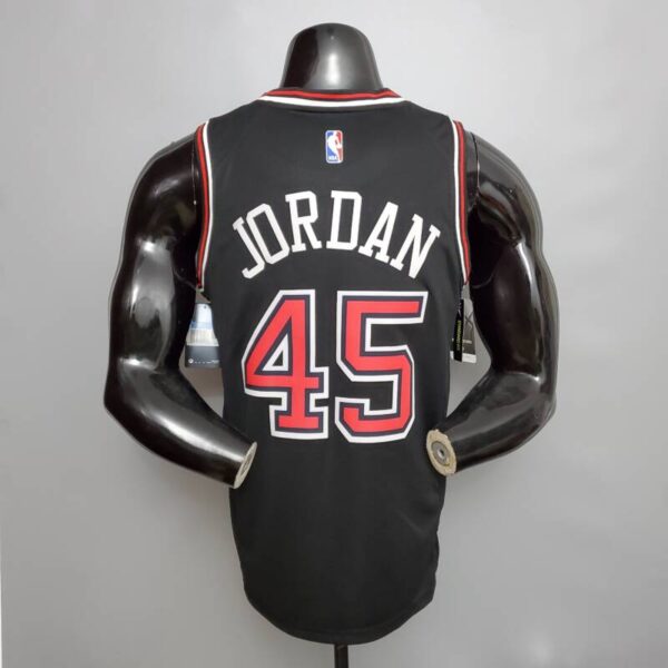 Camiseta Chicago Bulls Black Edition - Imagen 2