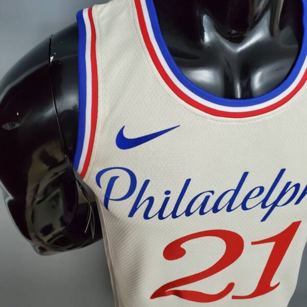 Camiseta Philadelphia 76ers City Limited Edition Beige - Imagen 4