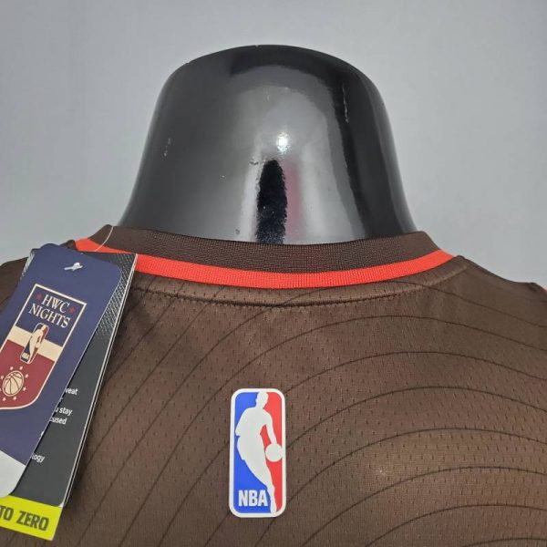 Camiseta Portland Trail Blazers City Edition Brown diseño de cuello dorsal