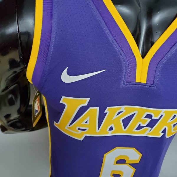 Camiseta Los Angeles Lakers V-neck City Edition Purple - Imagen 3