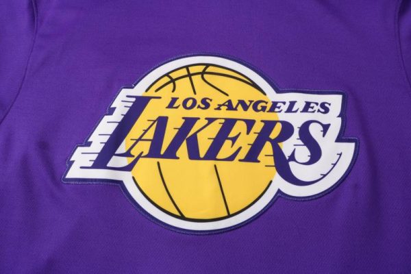Logo club chandal lakers morado con capucha