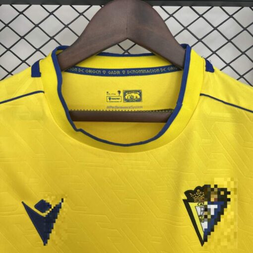 Cadiz primera equipación 2025-2026 version aficionado cuello