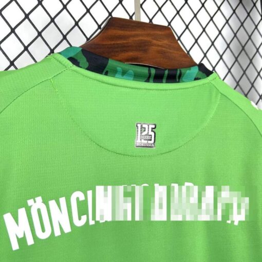 Camiseta Borussia Mönchengladbach Segunda Equipación 2025-2026 -cuello dorsal.
