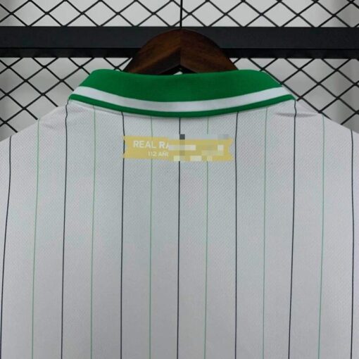 Camiseta Racing Club de Santander 2025-2026-cuello dorsal.