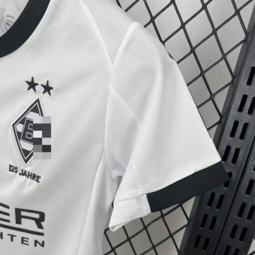 Conjunto Niño Borussia Mönchengladbach Primera Equipación 2025-2026-HOMBRO LATERAL.