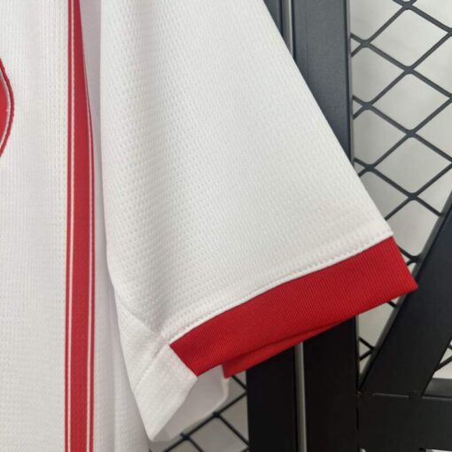 Girona primera equipacion version aficionado 2025-2026 puño 2