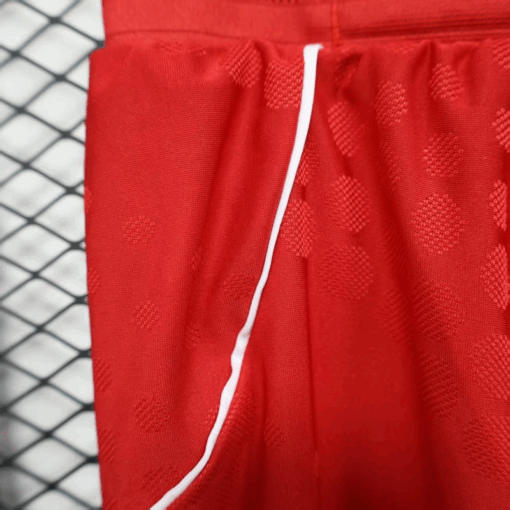 Pantalón Corto Liverpool Primera Equipación 2025-2026-lineas