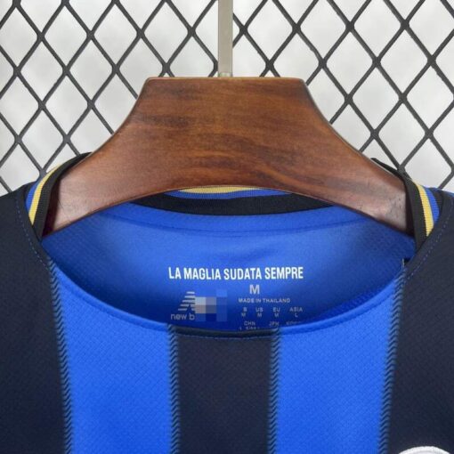 camiseta-atalanta-primera-equipacion-2025-2026-escudo
