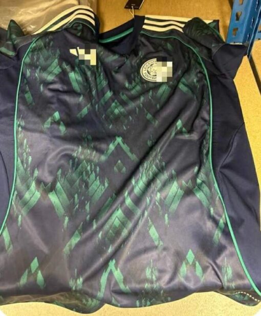 camiseta-leicester-city-segunda-equipacion-2025-2026