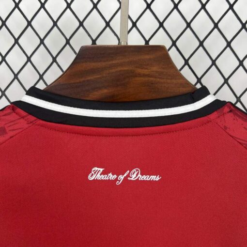 camiseta-manchester-united-primera-equipacion-mujer-2025-2026-cuello-trasero