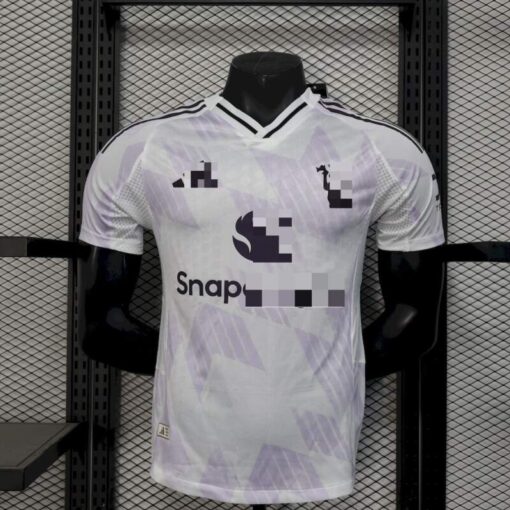 camiseta-manchester-united-segunda-equipacion-version-jugador-2025-2026