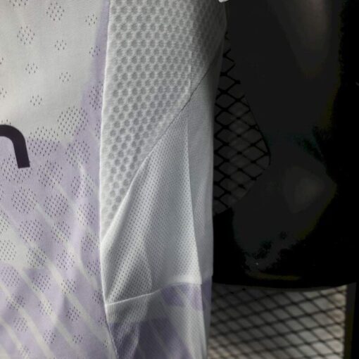 camiseta-manchester-united-segunda-equipacion-version-jugador-2025-2026-axila