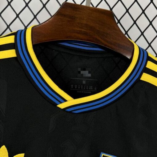 camiseta-manchester-united-tercera-equipacion-2025-2026-cuello