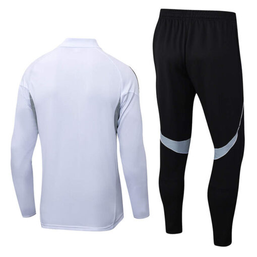 chandal-real-madrid-blanco-2025-2026-parte-trasera