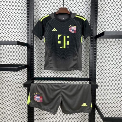 conjunto-niño-bayern-de-munich-portero-2025-2026
