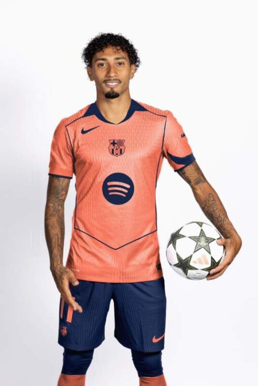 tercera equipacion del barceloan 2026 version jugador 2