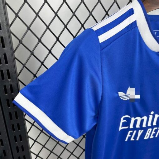 Conjunto Niño Real Madrid Tercera Equipación 2025-2026-hombro