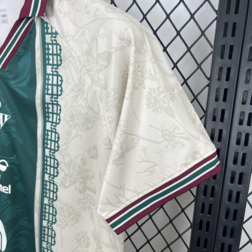 camiseta-real-betis-edicion-especial-2025-2026-puño