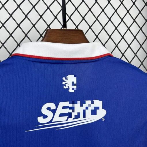 conjunto-niño-rangers-primera-equipacion-2025-2026-cuello-trasero